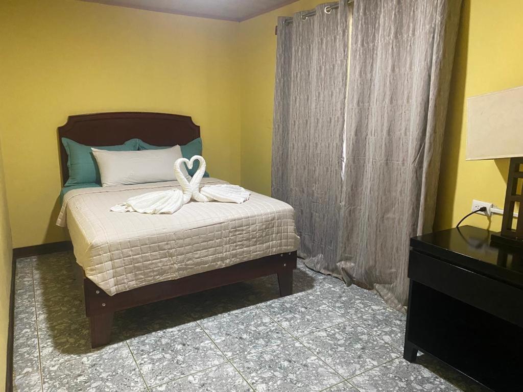 La Reina Del Mar Aparthotel Drake Bay Ngoại thất bức ảnh